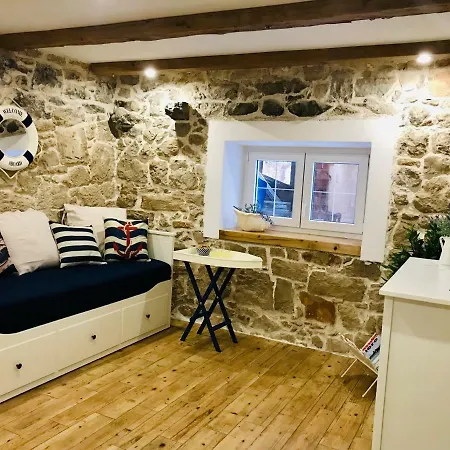 Captain Bervida Apartman *